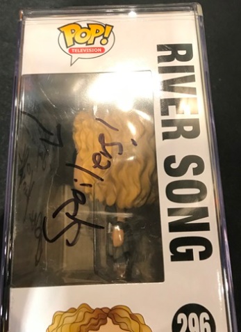 Alex Kingston autograph 2 Raleigh Supercon 2017